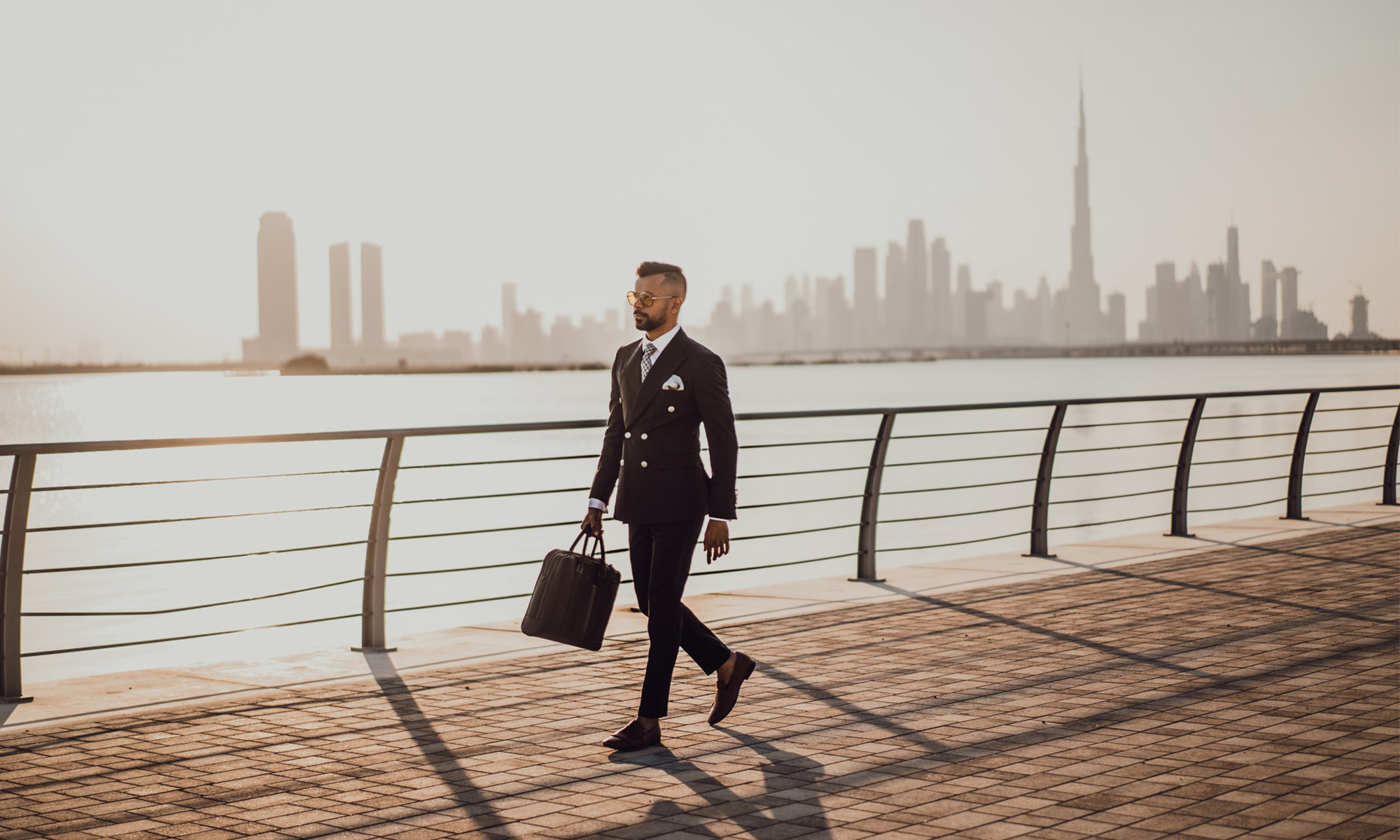 how to start an online business in dubai